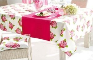 Tablecloth - cyclamen color